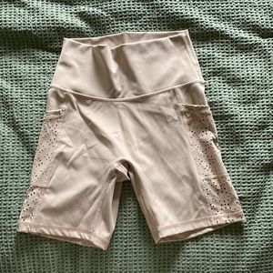 Aerie real me biker shorts, tan size M